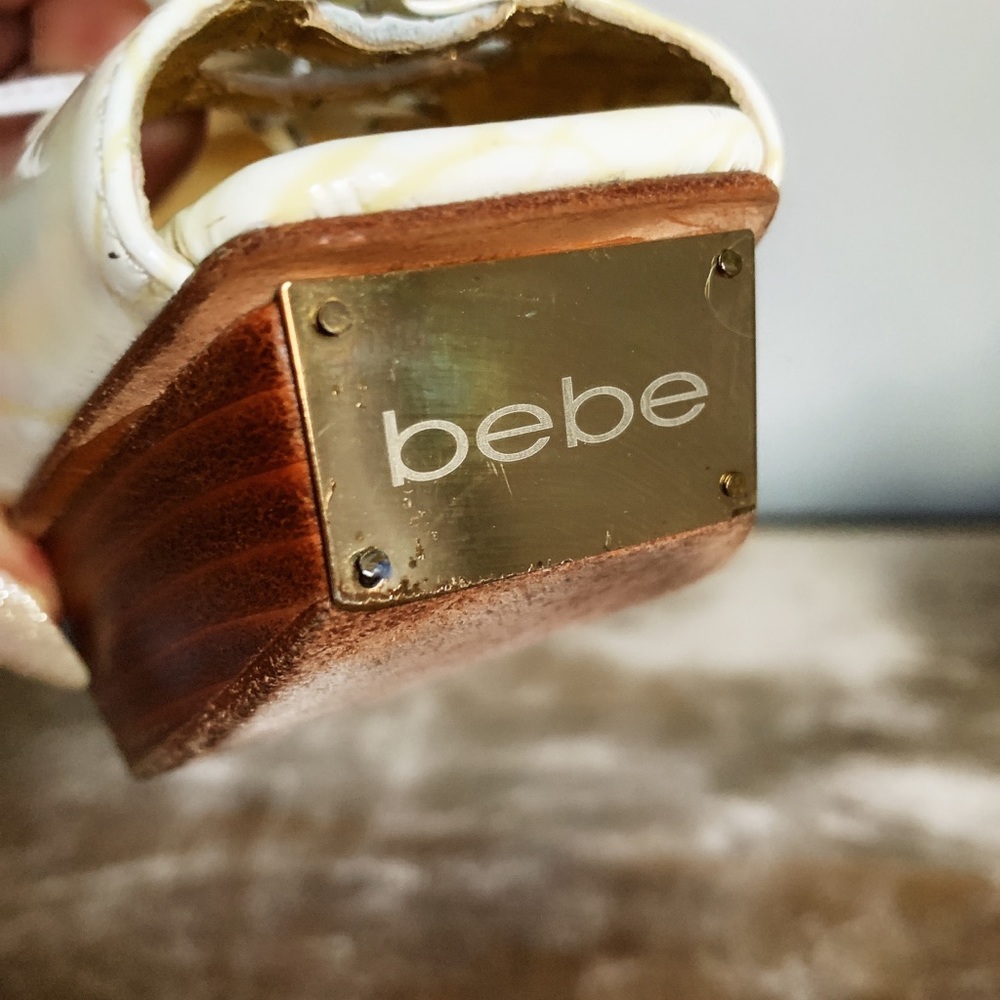BEBE - Picture 14 of 16